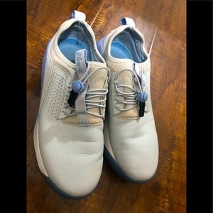 Women’s Clove Matter Grey Shoes - Used Size 7.5